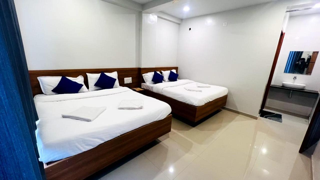 Hotel Sai Smruti شيردي المظهر الخارجي الصورة
